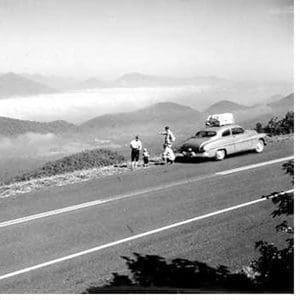 Visitors in the 1940s enjoyed the new Parkway in much the same way as visitors do today.